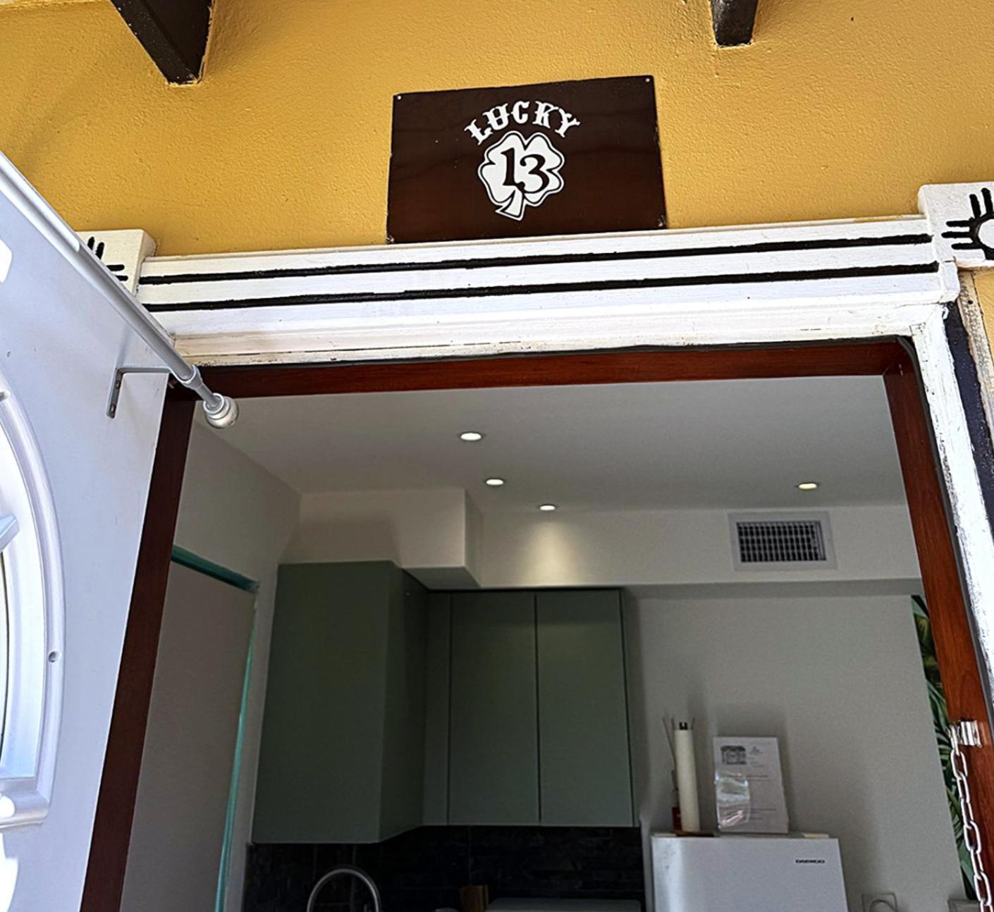 Mary'S Boon Beach Resort & Spa 심슨 베이 외부 사진