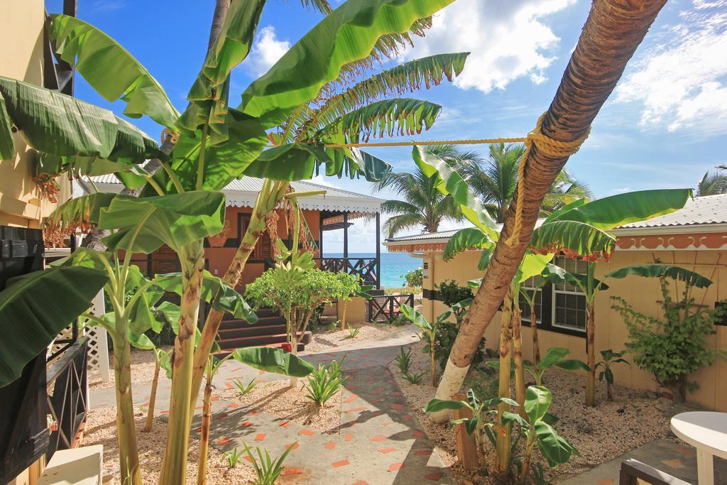 Mary'S Boon Beach Resort & Spa 심슨 베이 외부 사진